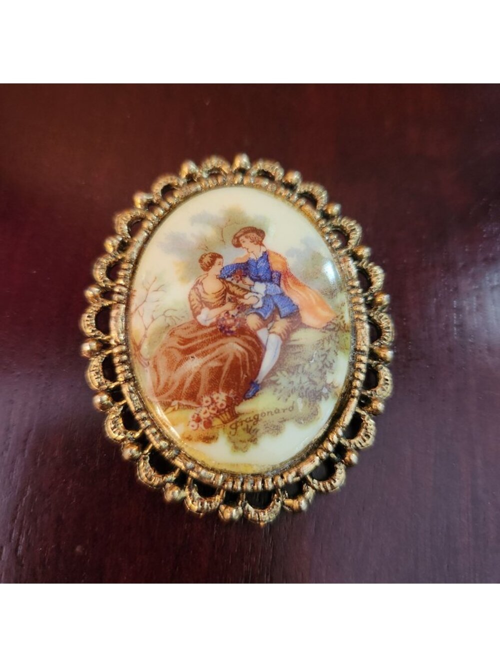 Vintage Fragonard Mid-Century Gold-Tone Courting Couple Camo Brooch